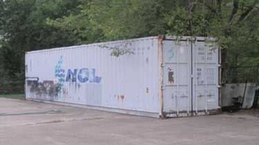 Portable storage container